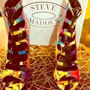 Sandals***Steve Madden***